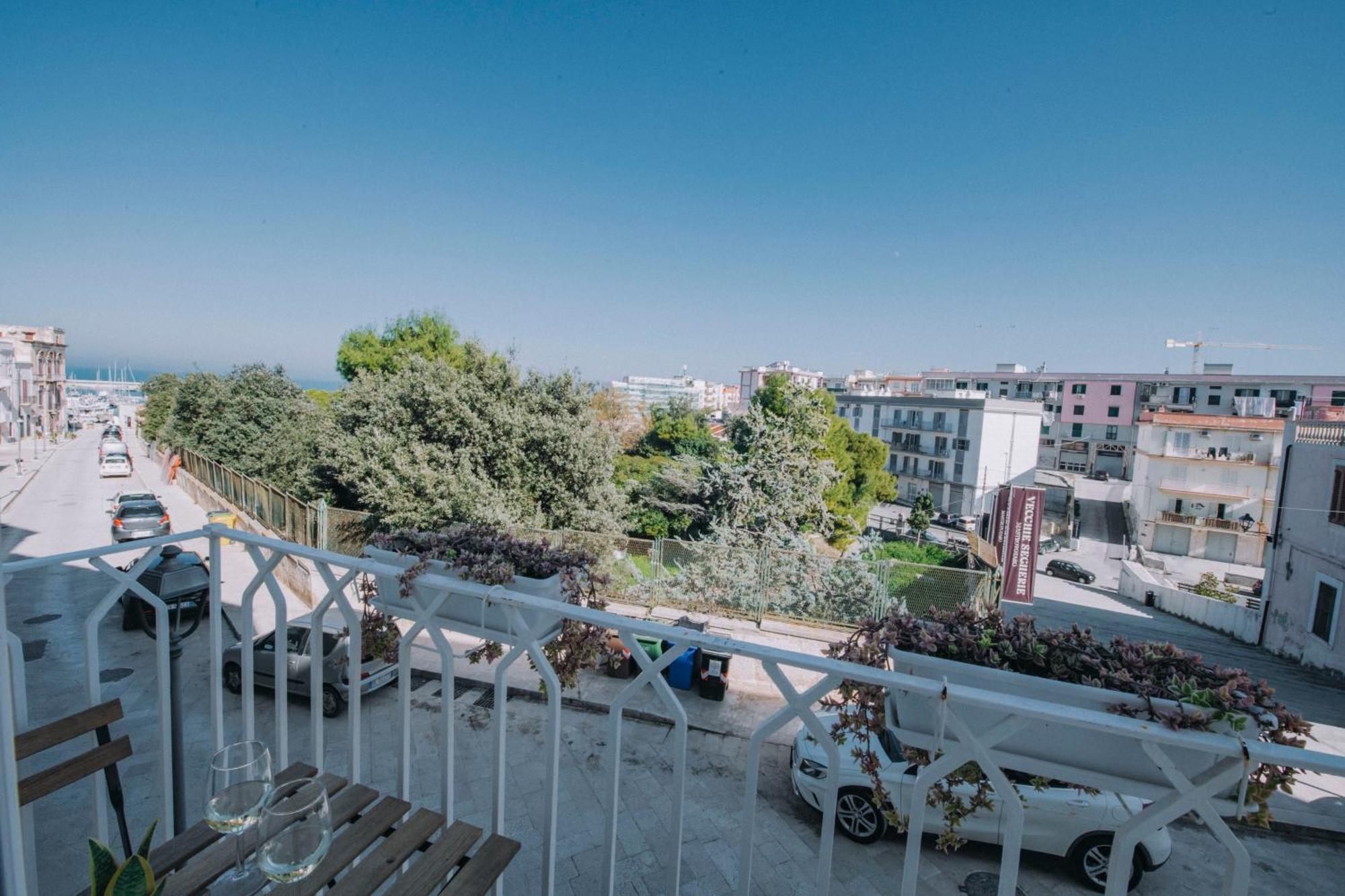 Sea Glow - Luxury Apartment Bisceglie Exteriör bild
